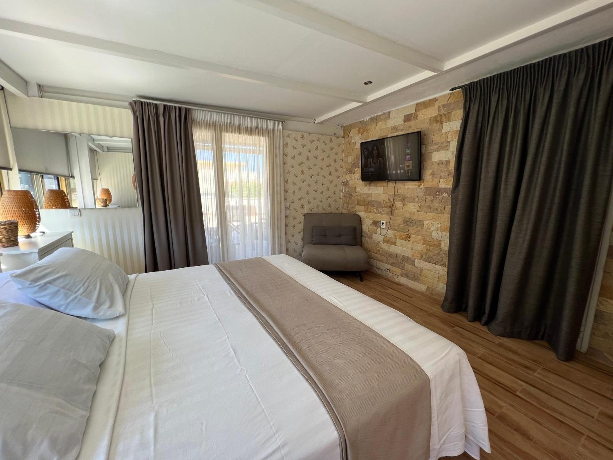 Reginas Apartments Ixia  Ngoại thất bức ảnh