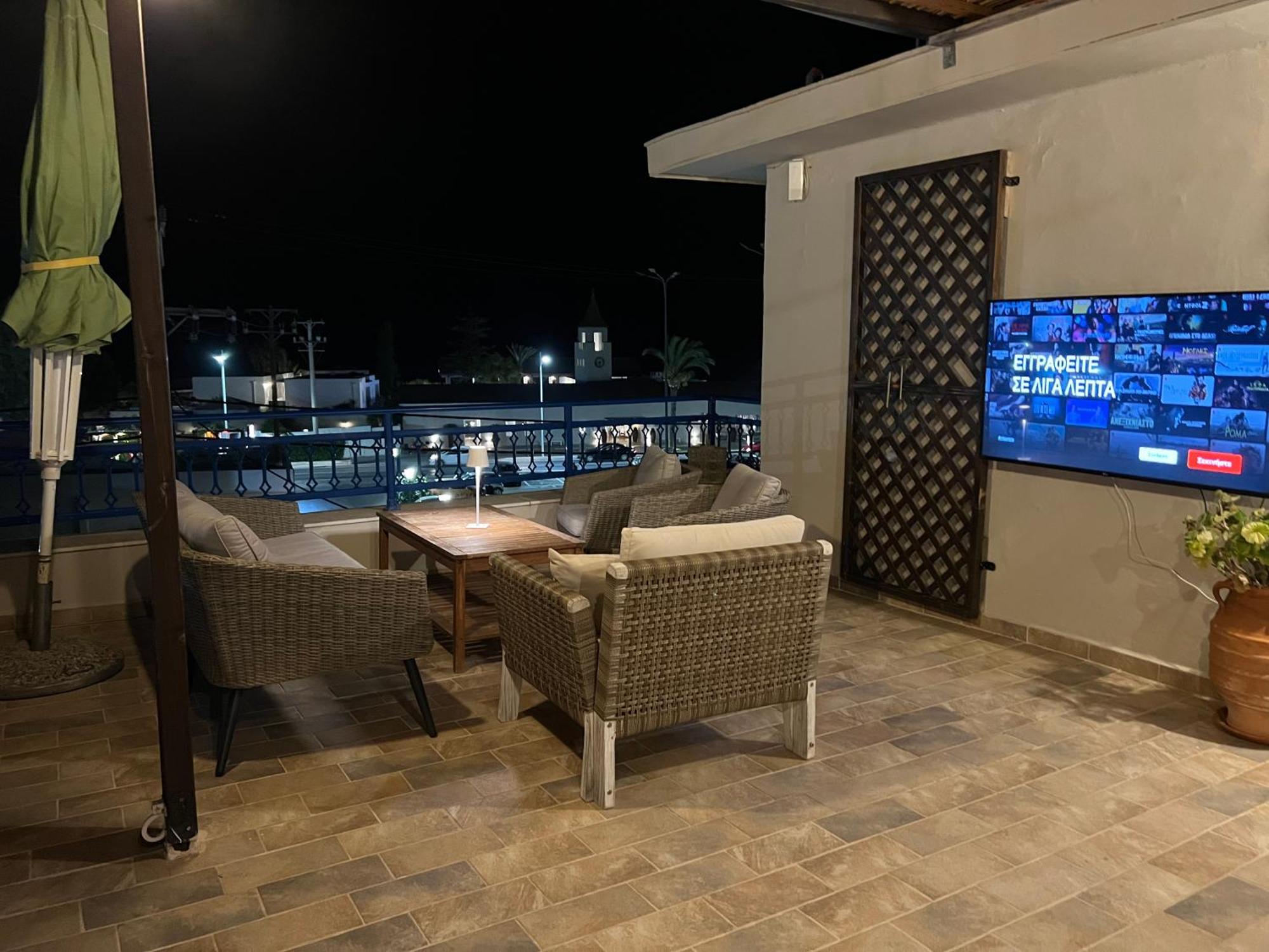 Reginas Apartments Ixia  Ngoại thất bức ảnh
